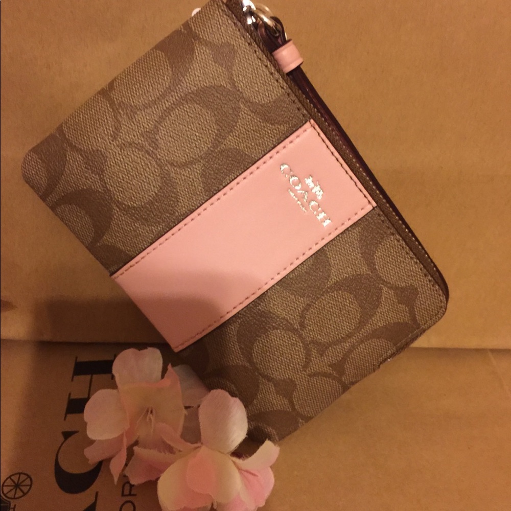 🌸🔥SOLD🔥🌸Coach Wallet 🌸